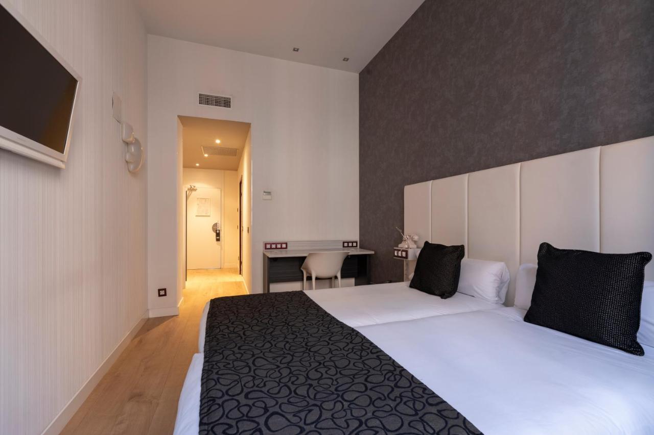 Chambre Double ou Lits Jumeaux (1-2 Adultes)