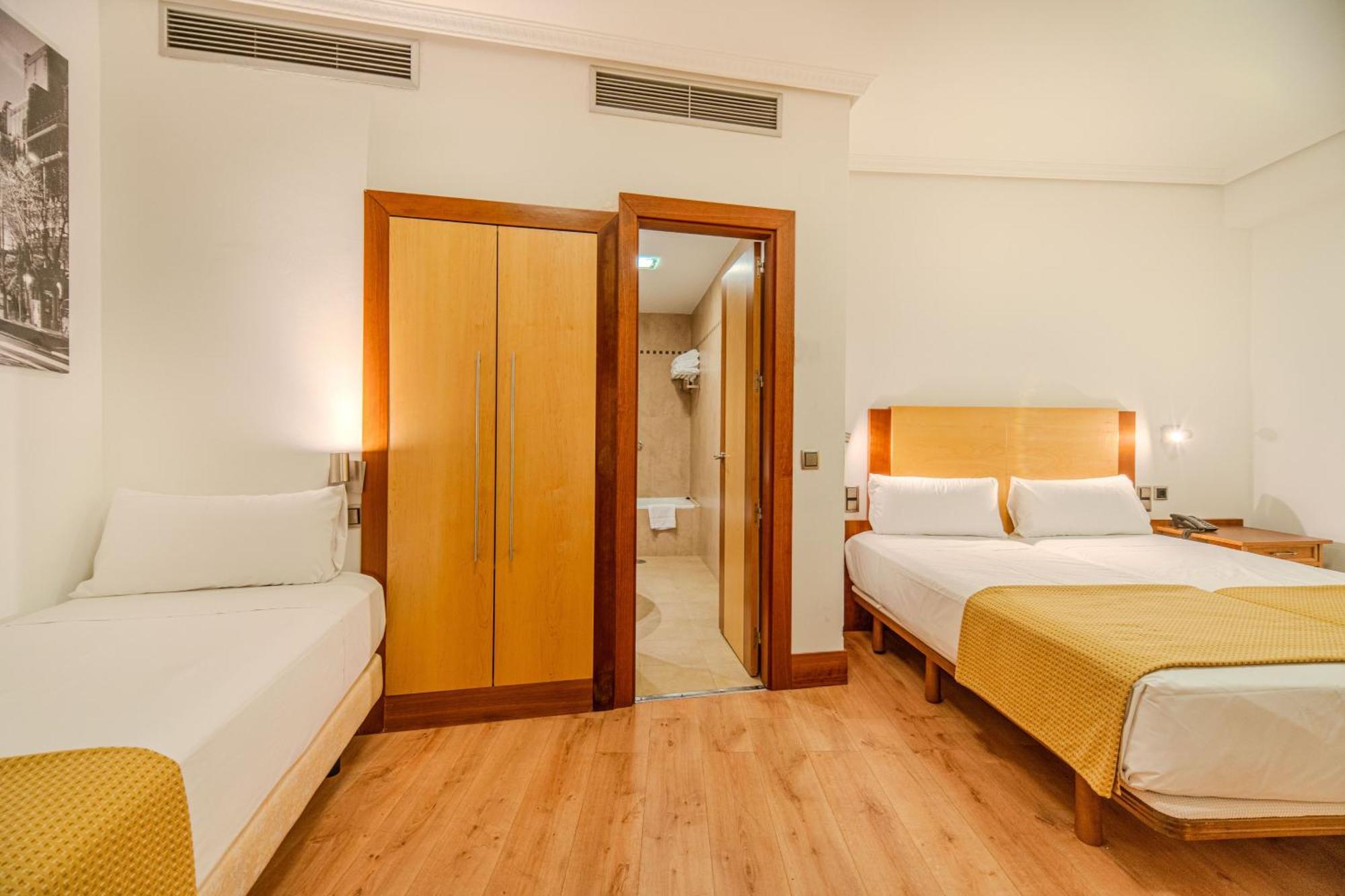 Triple Room,1617843770:JPEG