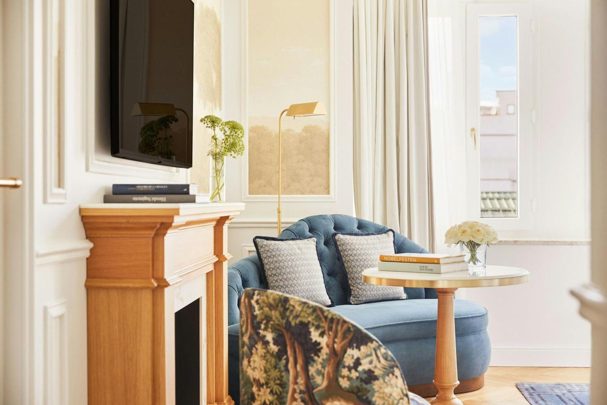 Chambre de Luxe avec Lit King-Size et Vue sur la Cour