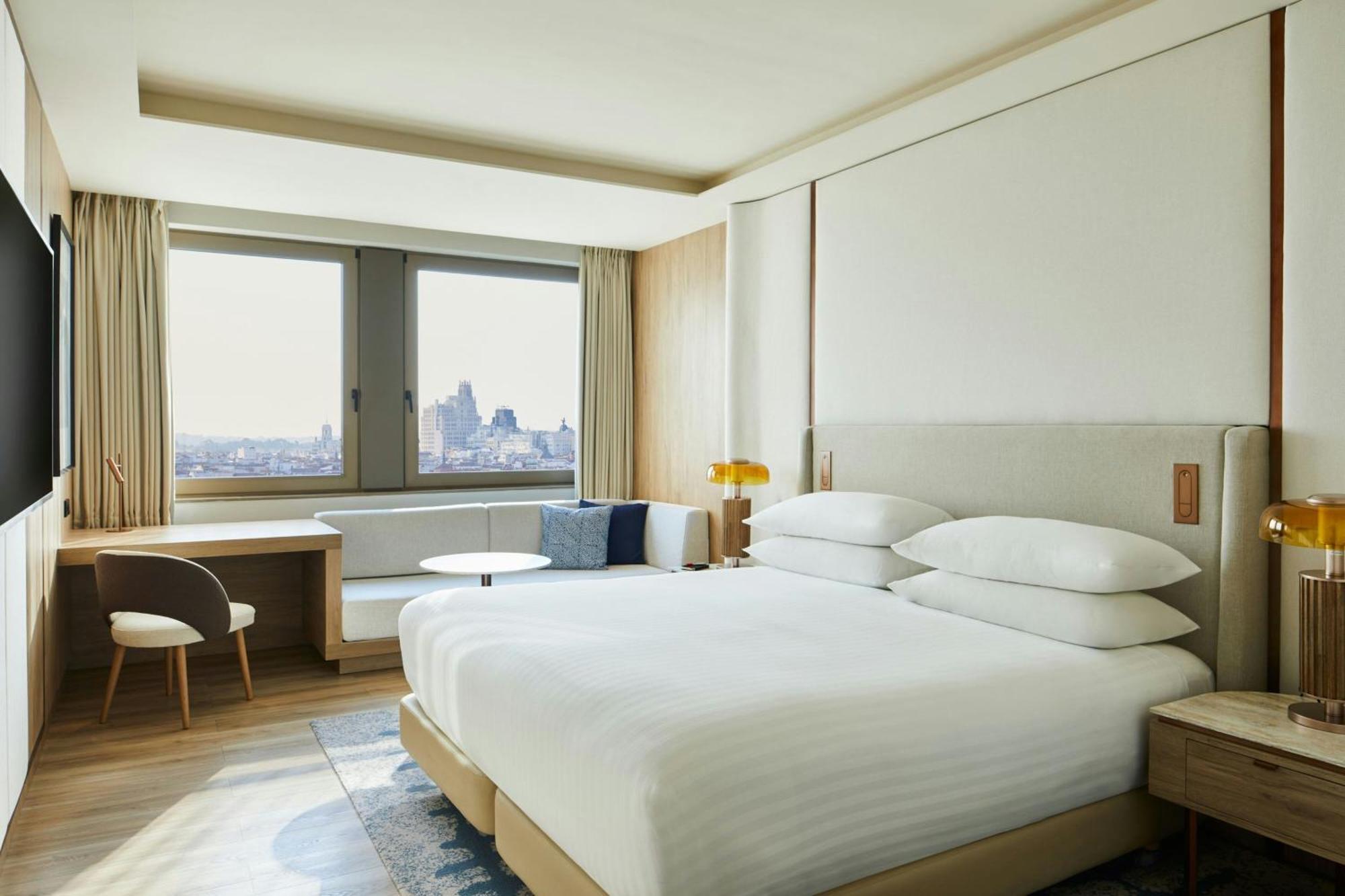Chambre Lit King-Size Supérieure Panoramique - Vue sur Ville