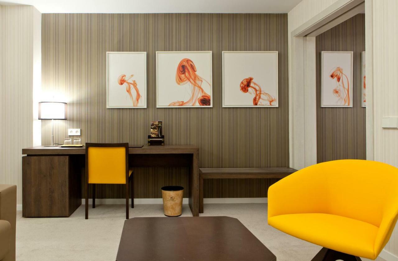 Chambre Familiale Supérieure (2 Adultes + 2 Enfants)
